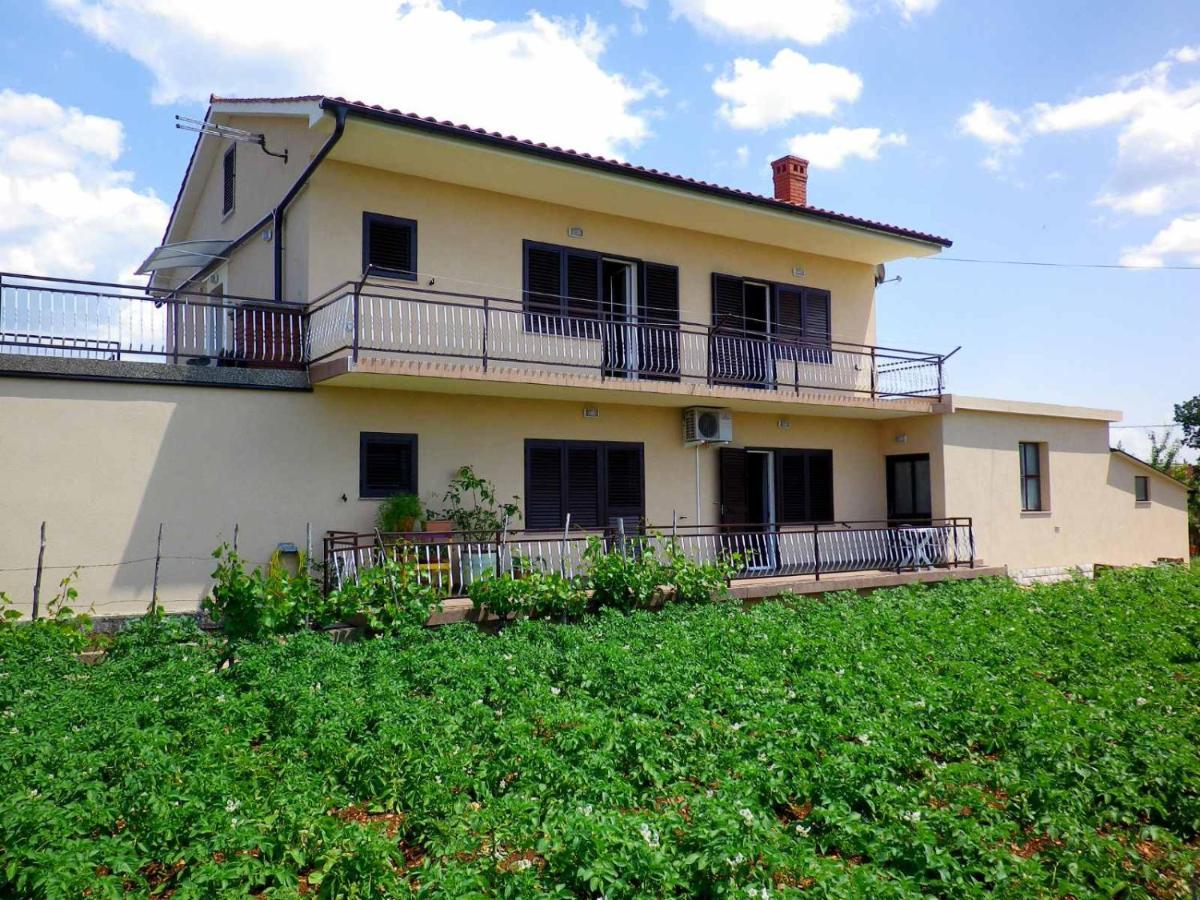 Apartments Rusin Linardici Exterior photo